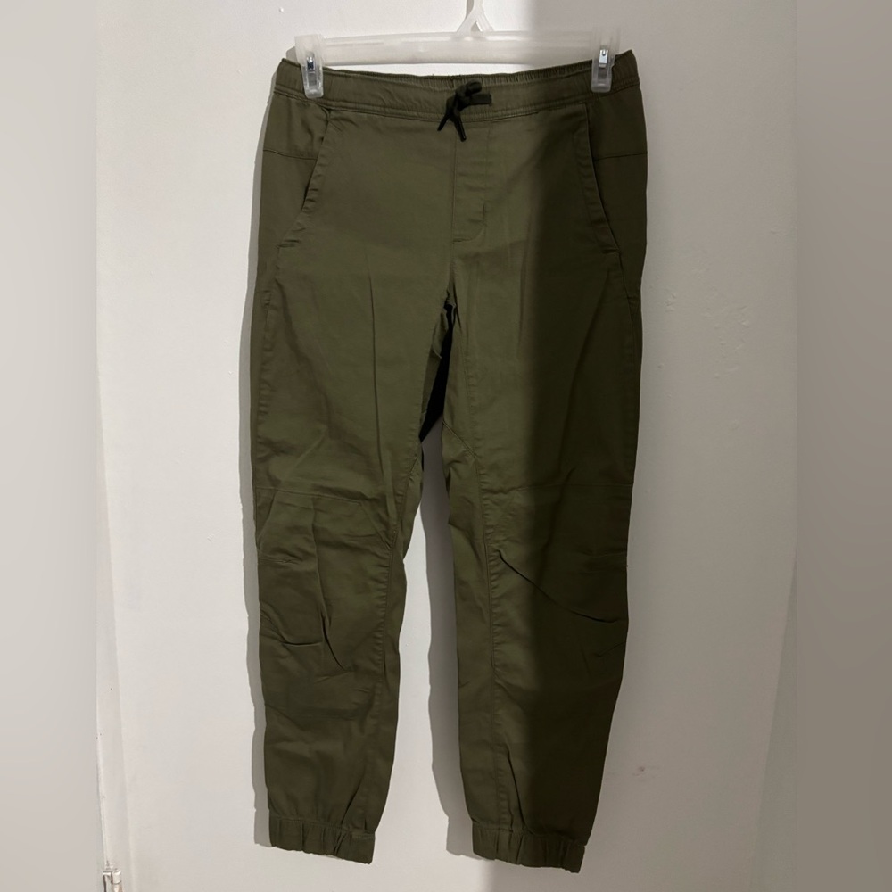 Black Diamond Men's Cargo Pants in Olive